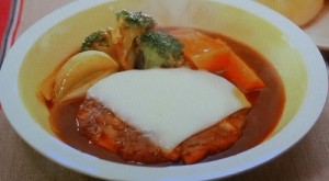 煮込みハンバーグ