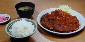 矢場とん　わらじとんかつ定食