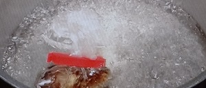 ハンバーグの湯煎