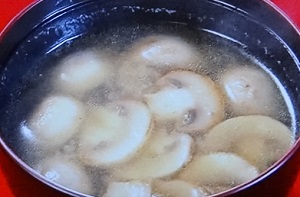 マッシュルームのみそ汁