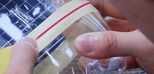 リンゴ型小物入れ