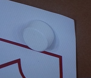 磁石でポスター