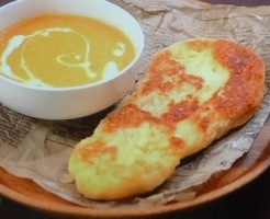 バターチキン風カレーとナンのレシピ