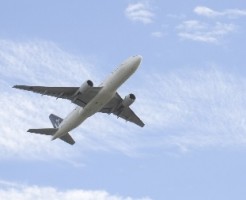 格安旅行、飛行機、空