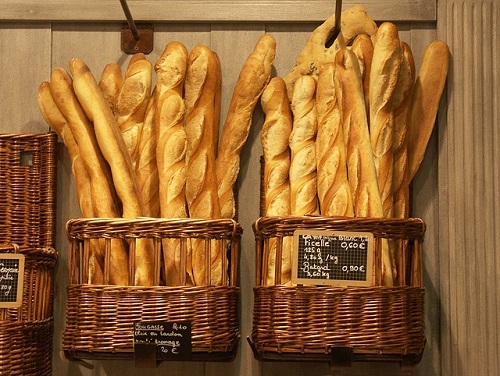 フランスパンを翌日おいしく食べる方法＆食パンの食べごろ【林先生の初耳学】