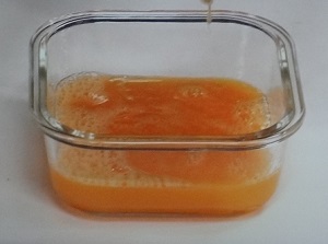 タマゴサンドの卵液