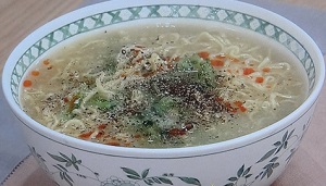 土曜はナニする：リュウジの超ヘルシーサンラータンスープのレシピ！