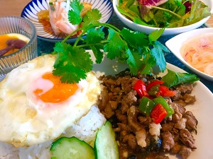 【せっかくグルメ】泰処セマクテ（タイ料理）！トムヤム麺＆グリーンカレー：群馬県前橋市：山﨑賢人＆松下洸平