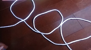 新聞紙を簡単に束ねる方法