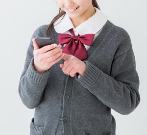 女子高校生、スマホ