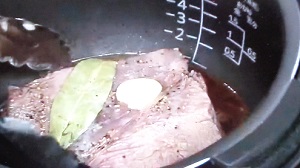 【ヒルナンデス】炊飯器レシピ8品まとめ！ローストビーフ、サムゲタン、カルボナーラ
