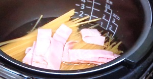 絶品カルボナーラ