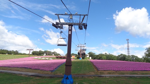 ひるがのピクニックガーデンのリフト中