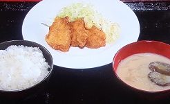 チキン南蛮とみそ汁