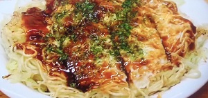 【オモウマい店】「すぎちゃん」のホルモン焼きうどん！サービス小鉢20品 食べんちゃい店主（鳥取県倉吉市）