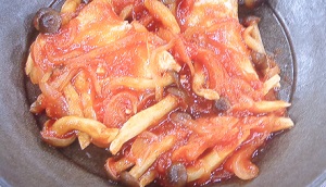 カジキのトマト蒸し煮