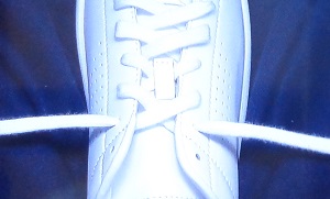 スニーカーの結び方