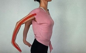 KANAMI式肩甲骨ストレッチ