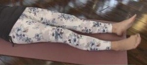 股関節ストレッチ