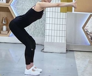 ヨガ、スクワット