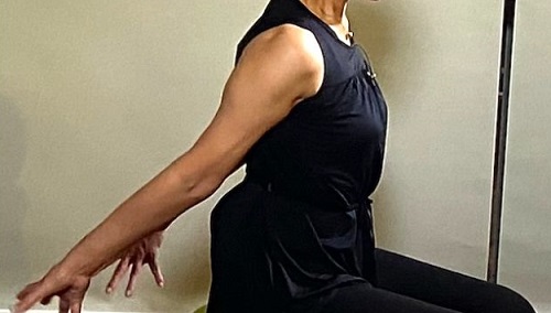 猫背改善エクササイズ